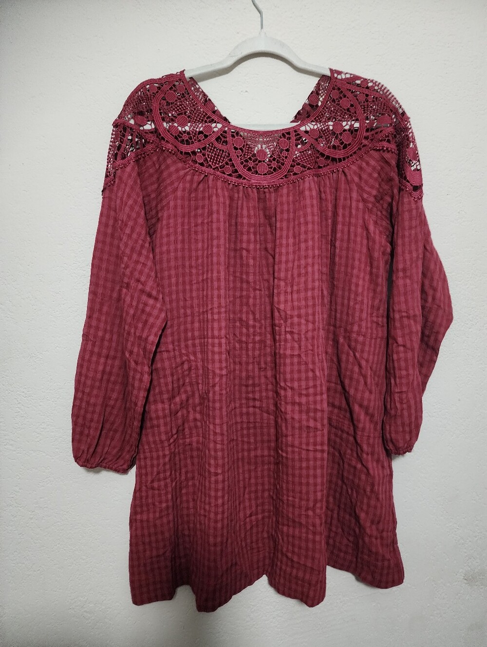 Womens Crochet Yoke Tunic Top - Burgundy